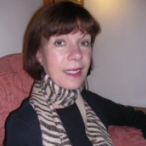 Dr Mary Larkin